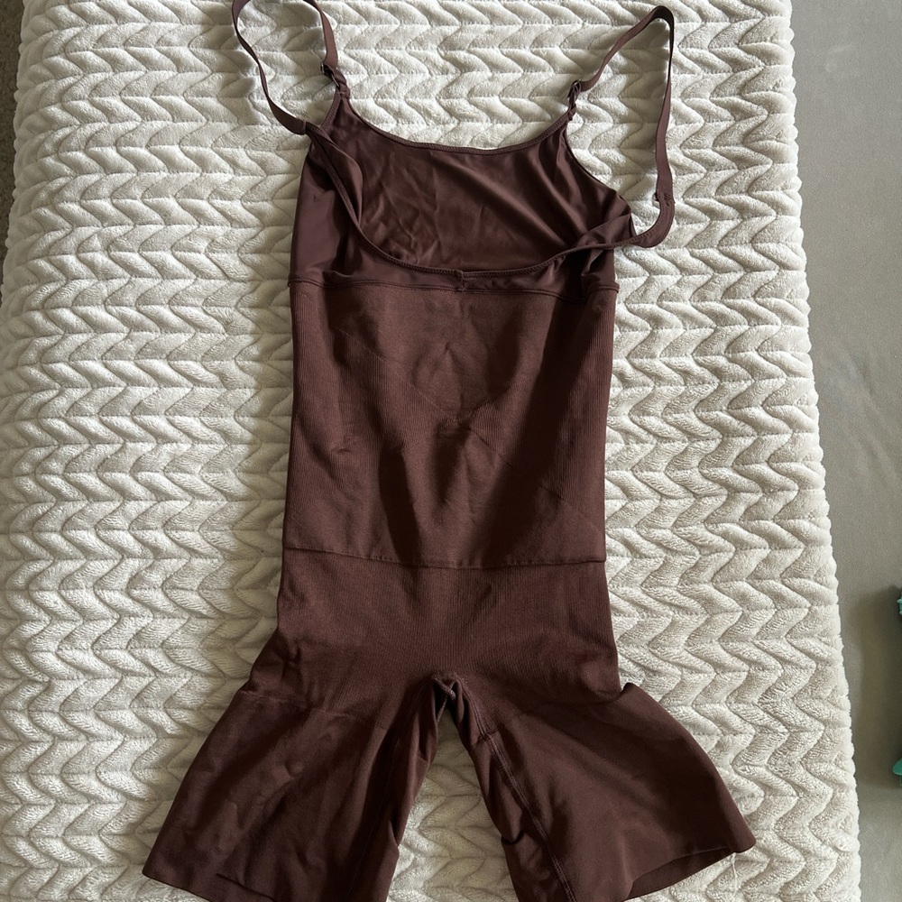 Brown and beige shapwear with Adjustable Straps